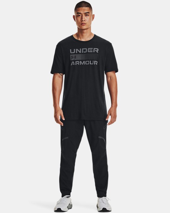 Men's UA Team Issue Graphic T-Shirt, Black, pdpMainDesktop image number 2